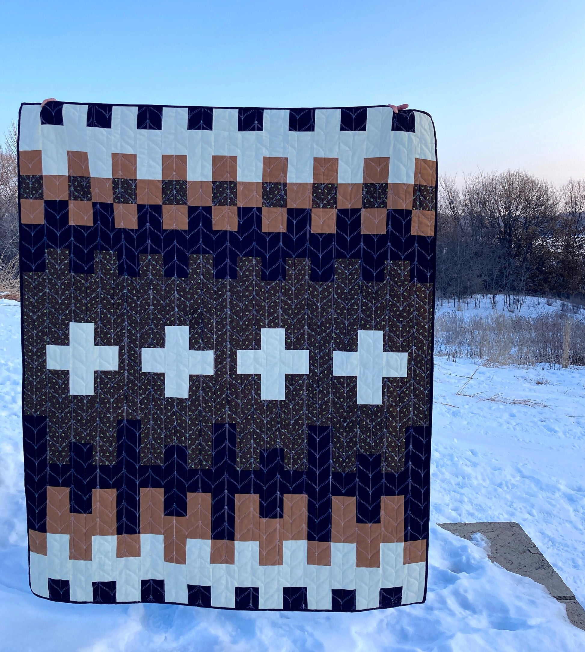 Bernie's Mittens Modern Quilt Pattern - Beginner Friendly (PDF)