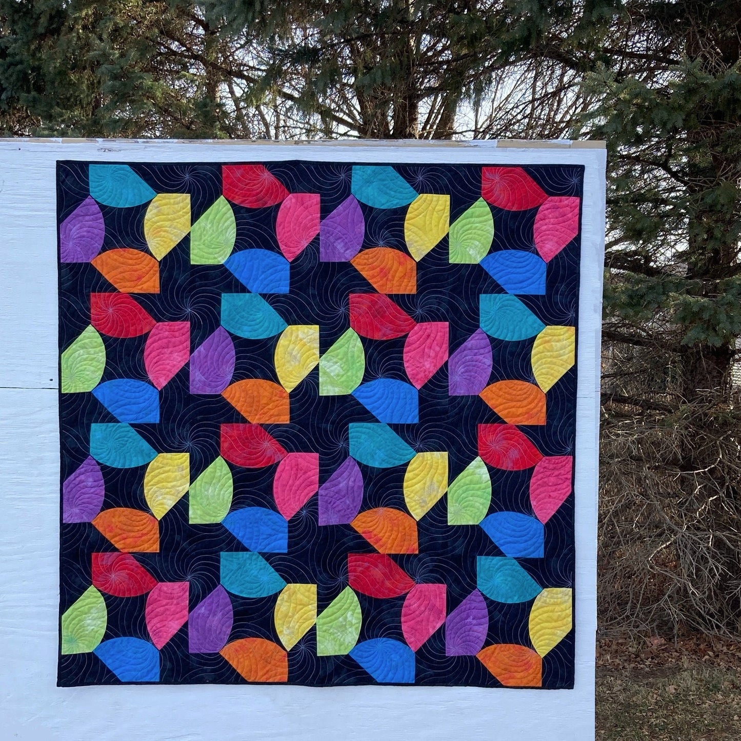 Chalk Stars - A Rainbow Modern Quilt Pattern (PDF) - Beginner-friendly curves